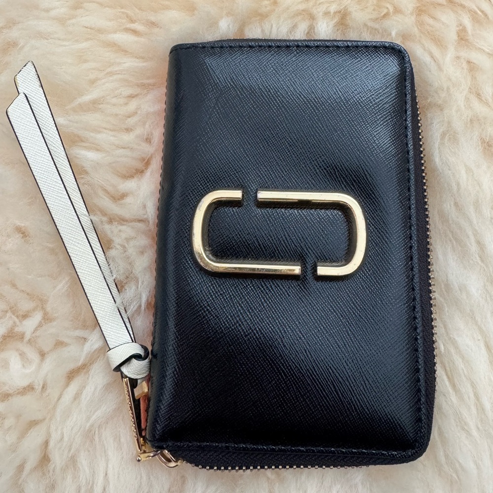 Marc Jacobs Snapshot Multicolored Leather Zip Around Wallet with Gold Hardware